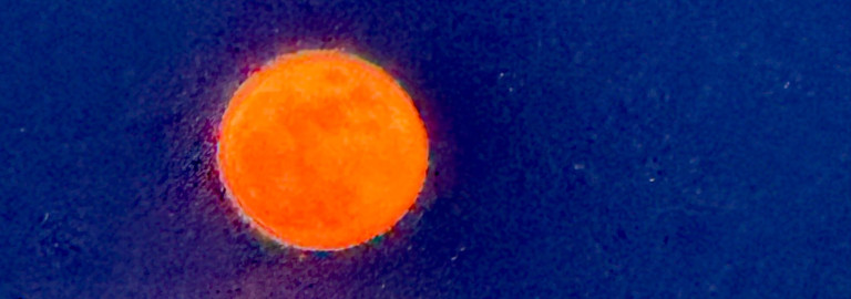 Aufnahme vom aufgehenden Mond in der Nähe von Deggendorf