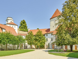 Aüßerer Burghof der Veste Oberhaus