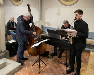 Die Jazz Combo St. Matthäus bei ihrem Auftritt in der Stadtpfarrkirche