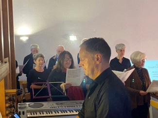 Der Kirchenchor mit Markus Asböck