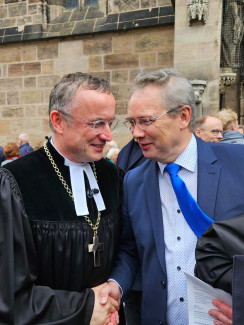 Landesbischof Christian Kopp und Dekan Jochen Wilde