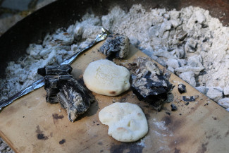 selbstgebackenes Fladenbrot fürs Abendmahl