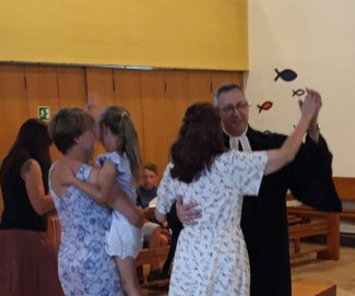 Tanzen in der Kirche